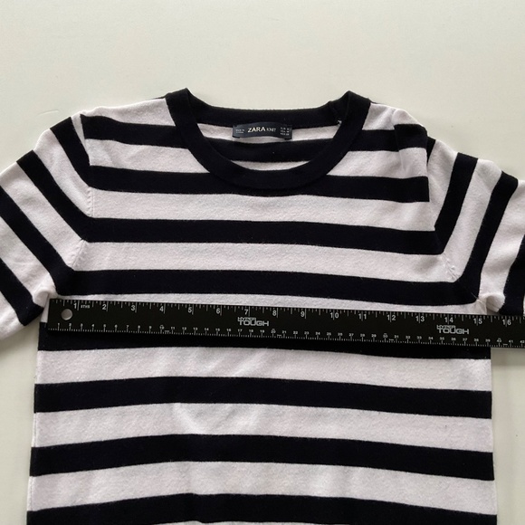 Zara Women’s Striped Short Sleeve Knit Top Sz M Classic Black & White Minimalist - Picture 5 of 7